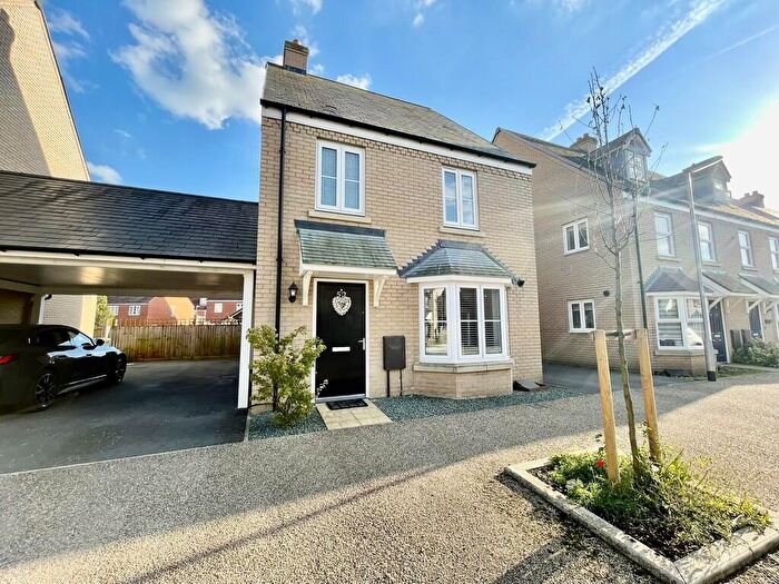 3 Bedroom Detached House For Sale In Rutherford Way, Biggleswade, SG18