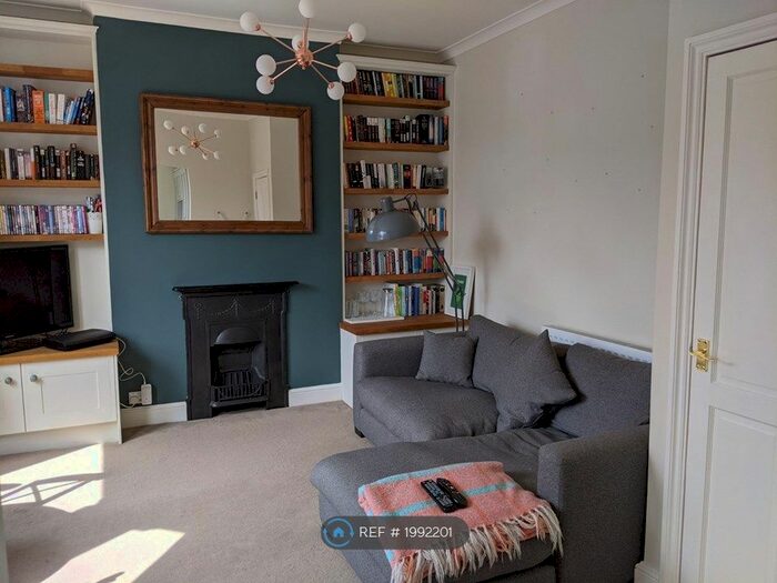 2 Bedroom Flat To Rent In St. Swithuns Road, London, SE13