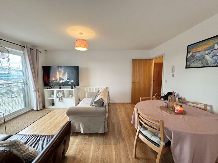 1 Bedroom Flat To Rent In The Waterfront, Manchester, M11