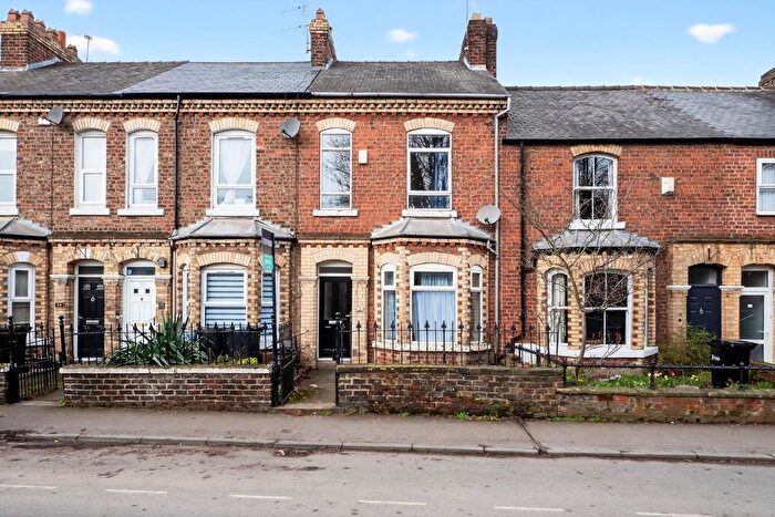 2 Bedroom Terraced House For Sale In Cemetery Road, York, YO10