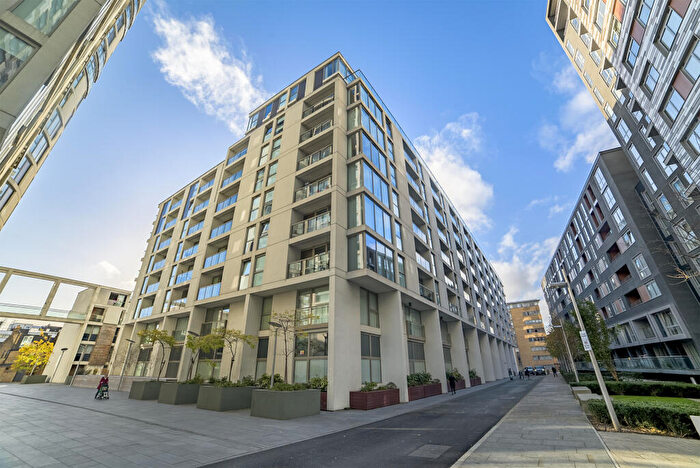 1 Bedroom Apartment To Rent In Lanterns Way, London, E14