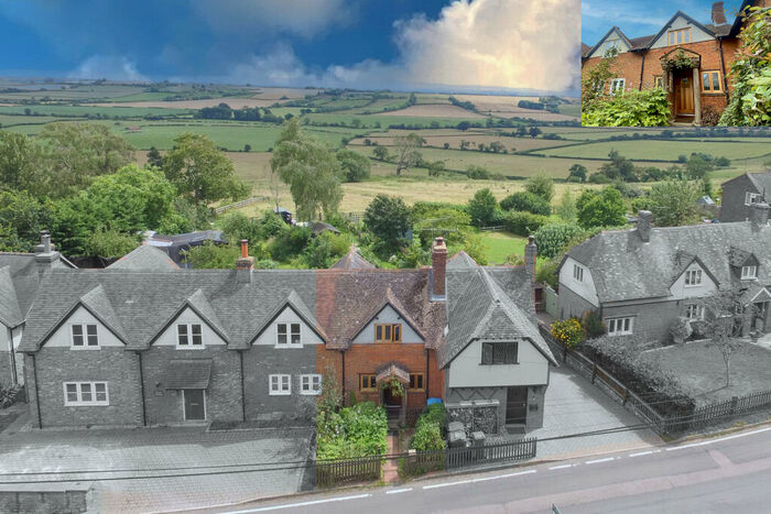 2 Bedroom Cottage For Sale In Ashendon, Buckinghamshire, HP18