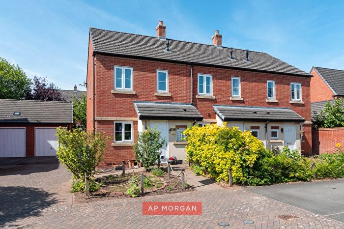 2 Bedroom End Terrace House For Sale In Nightingale Close, Edgbaston, Birmingham, West Midlands, B15