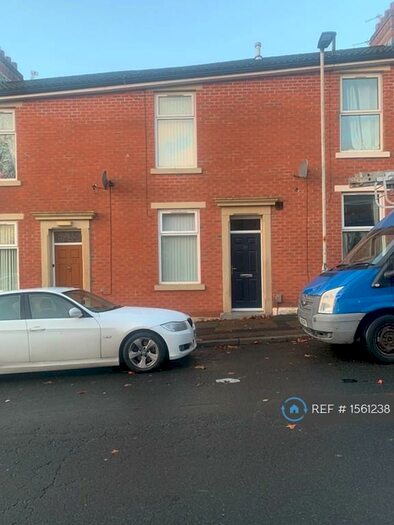 3 Bedroom Terraced House To Rent In Lawrence Street, Blackburn, BB2