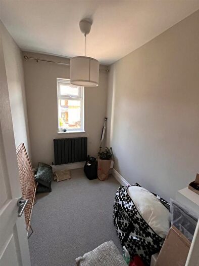 2 Bedroom Flat To Rent In Colworth Road, Leytonstone, E11