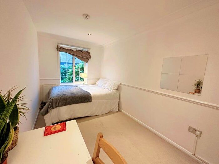 1 Bedroom Flat To Rent In Chargrove Close, London, SE16