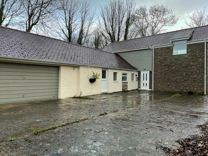4 Bedroom Detached House To Rent In Glan Yr Afon Uchaf, Marianglas, LL73