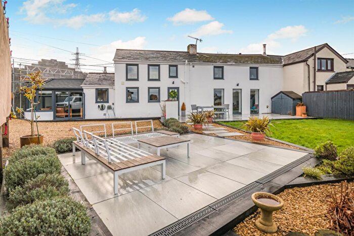 3 Bedroom End Of Terrace House For Sale In Llewellyns Row, Llanelly Hill, Abergavenny, NP7