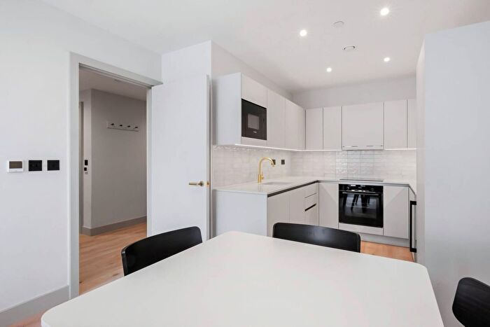 2 Bedroom Flat To Rent In The Draper, Colindale, London, NW9