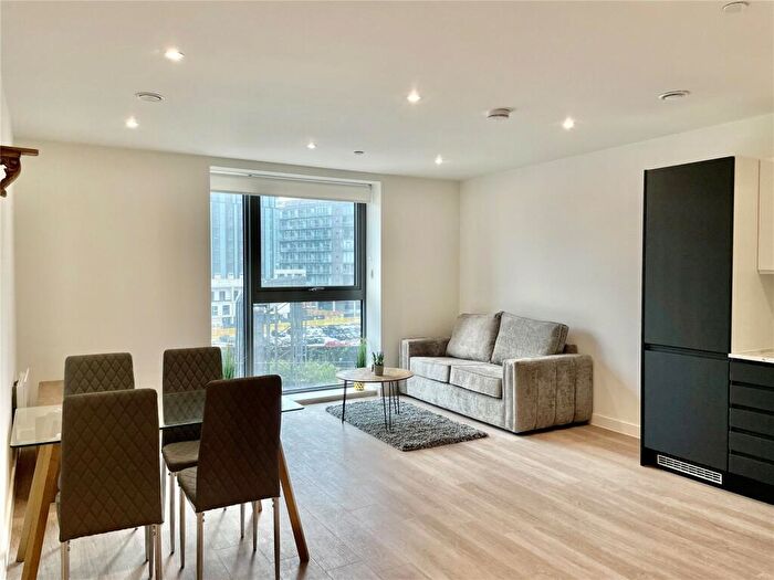 2 Bedroom Apartment For Sale In Embankment West, New Kings Head Yard, Salford, M3