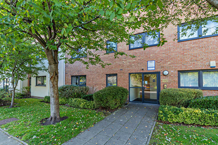 2 Bedroom Flat For Sale In Lowbridge Court, Garston, L19