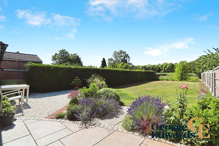 2 Bedroom Semi-Detached House For Sale In Linton Heath, Linton, Swadlincote, DE12