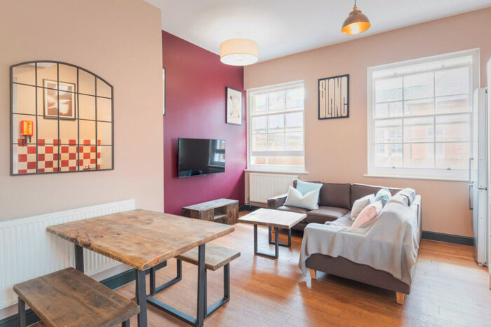 5 Bedroom Block Of Apartments To Rent In Flat Y Bishop Blackall School, Exeter, EX4