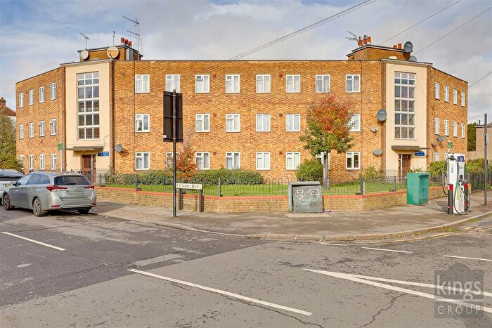 2 Bedroom Flat For Sale In Nightingale Road, London, N9