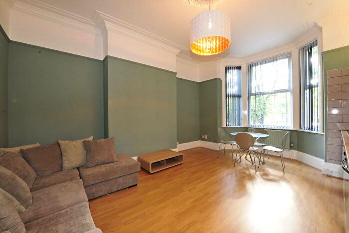 1 Bedroom Flat To Rent In Hanover Square, University, Leeds, LS3