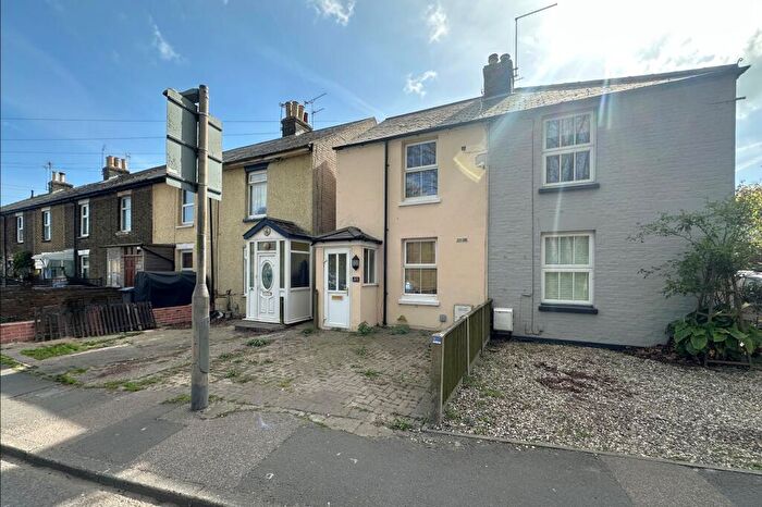 2 Bedroom Semi Detached House For Sale In Gladstone Road, Walmer, CT14