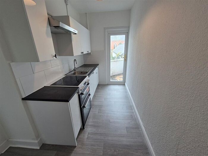 1 Bedroom Flat To Rent In Fore Street, Seaton, EX12