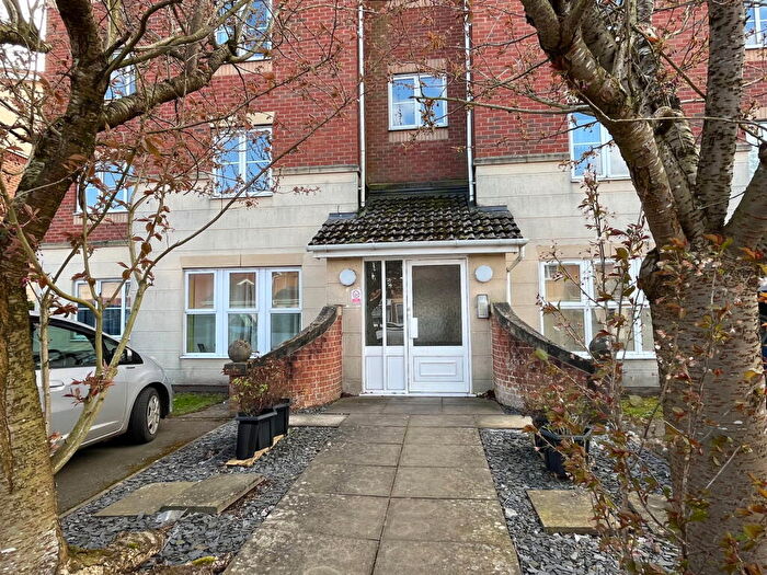 2 Bedroom Flat For Sale In Kilburn End, Oakham, LE15
