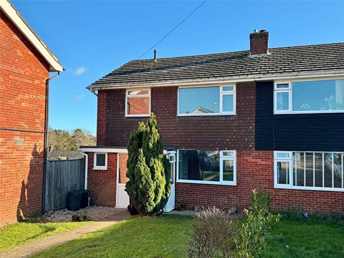 3 Bedroom Semi-detached House For Sale In Conway Close, New Milton, Hampshire, BH25