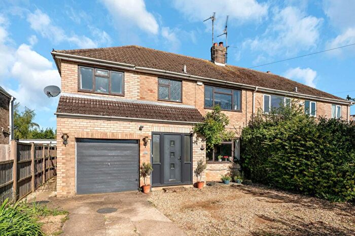 4 Bedroom Semi-Detached House For Sale In Baston Road, Greatford, Stamford, PE9