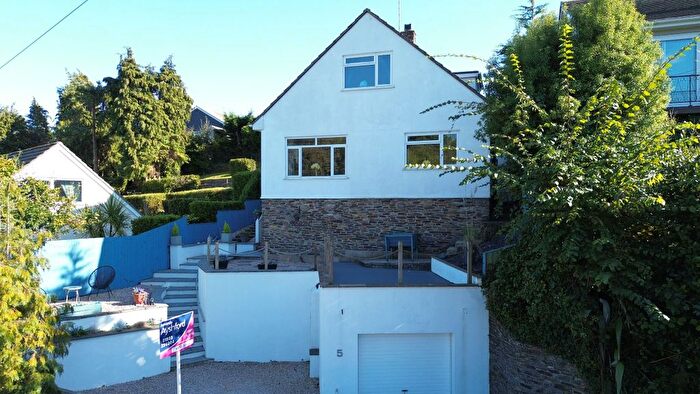 4 Bedroom Detached House For Sale In Cary Road, Preston Paignton, TQ3