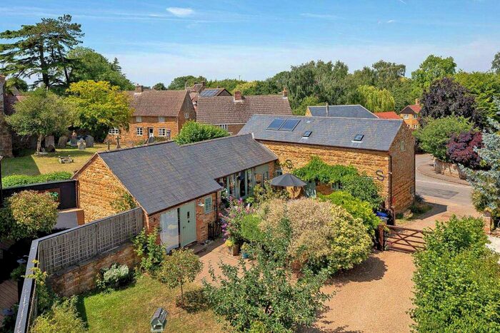 3 Bedroom Detached House For Sale In Main Street, Hannington, Northamptonshire, NN6