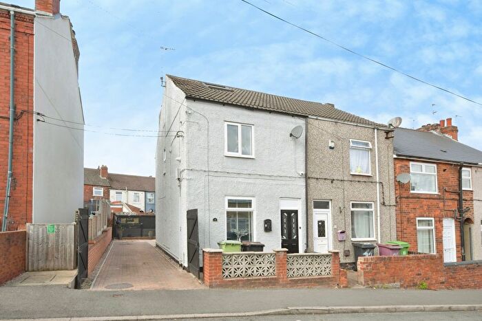 2 Bedroom End Terrace House For Sale In Queen Street, Pilsley, Chesterfield, Derbyshire, S45
