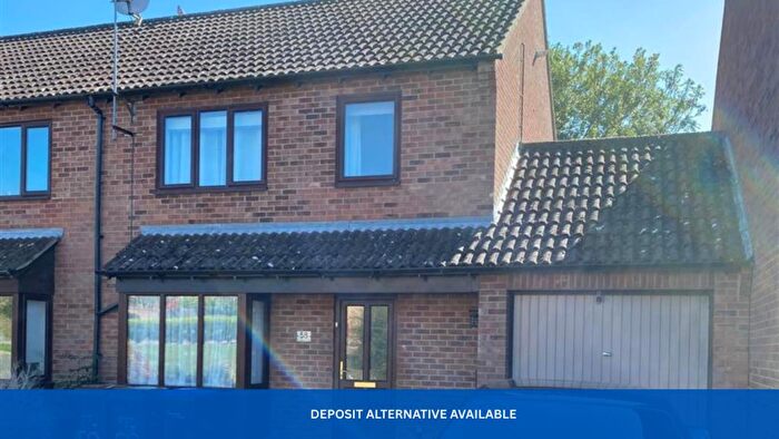 3 Bedroom Semi-Detached House To Rent In Sentinel Road, West Hunsbury, NN4