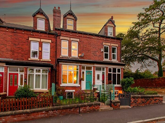 4 Bedroom Terraced House For Sale In Methley Place, Leeds, LS7