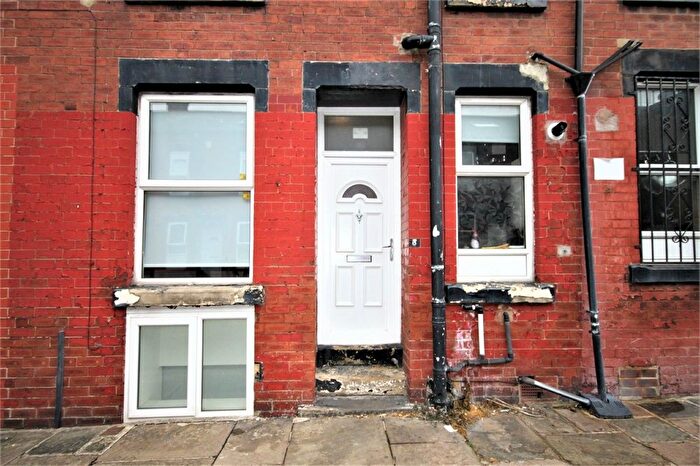 3 Bedroom Terraced House To Rent In Harold Walk, Burley, Leeds, LS6