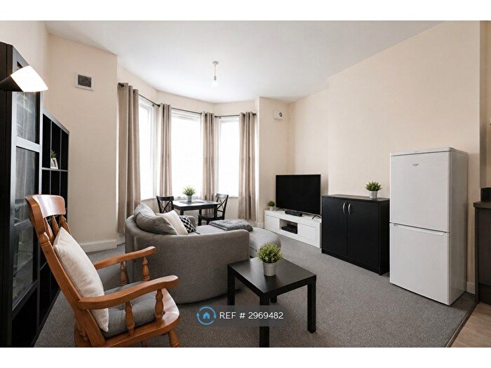 1 Bedroom Flat To Rent In Kelrobhan House, Great Yarmouth, NR30