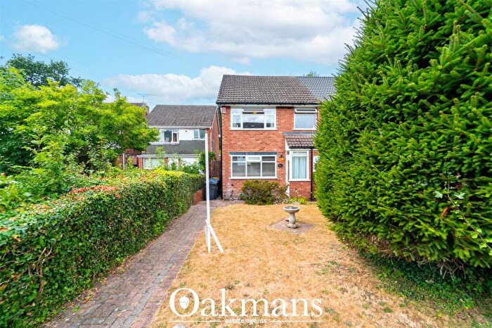 3 Bedroom End Of Terrace House For Sale In Larchmere Drive, Birmingham, West Midlands, B28