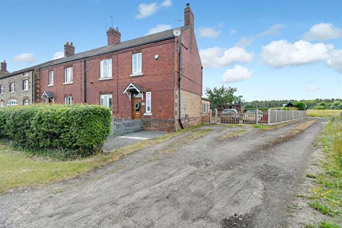 3 Bedroom End Of Terrace House For Sale In Ermine Street, Appleby Station, Scunthorpe, DN15