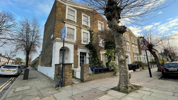 1 Bedroom Flat To Rent In Queensbridge Road, Hackney, E8