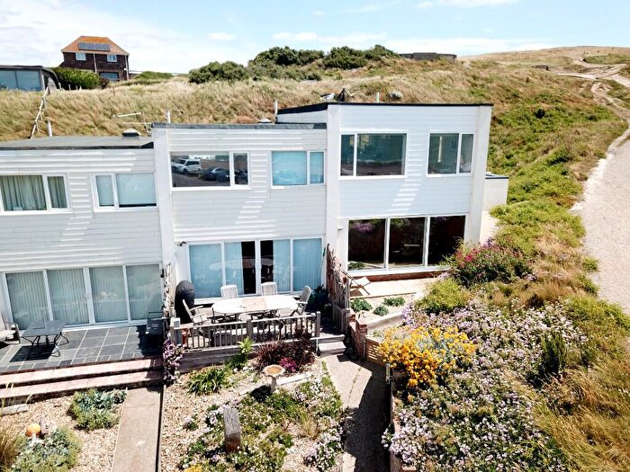 3 Bedroom Terraced House To Rent In Cliff Close, Seaford, East Sussex, BN25