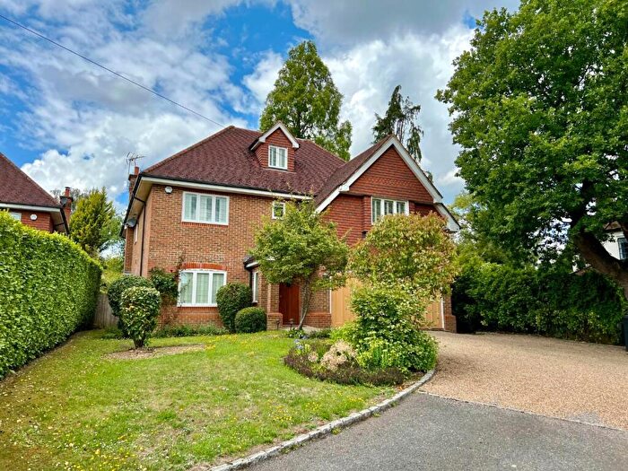 6 Bedroom Detached House For Sale In Oxshott, Surrey, KT22