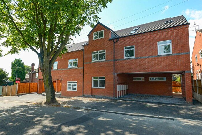 2 Bedroom Flat To Rent In Beckinsale Court, Carlton, Nottingham, Nottinghamshire, NG4