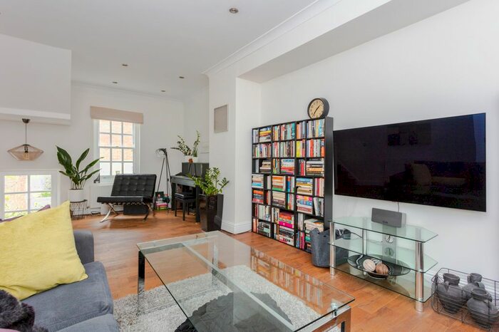 4 Bedroom Terraced House To Rent In Balfe Street, London ., N1
