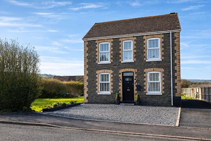 3 Bedroom Detached House For Sale In Heol Llanelli, Pontyates, Llanelli, SA15