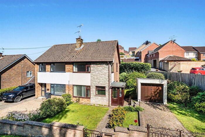 3 Bedroom Semi-Detached House For Sale In Listers Hill, Ilminster, TA19