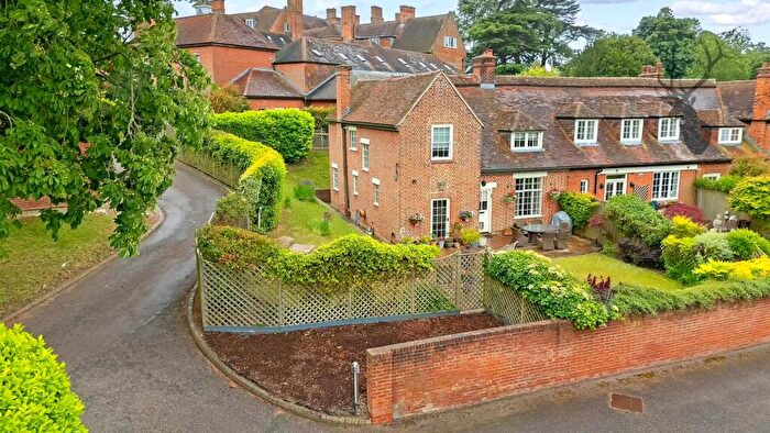 3 Bedroom End Of Terrace House For Sale In Hill Hall, Theydon Mount, CM16