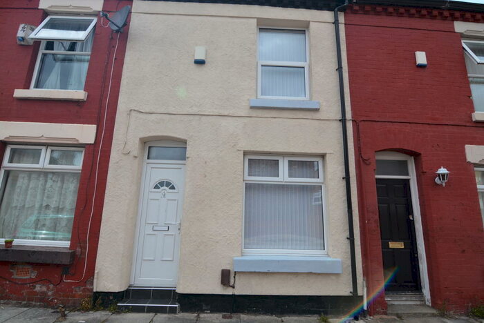 2 Bedroom Terraced House To Rent In Lawrence Grove, L15
