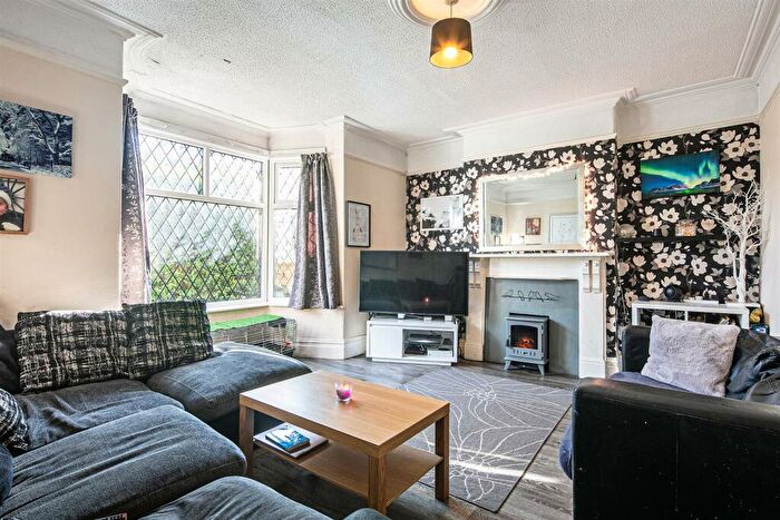 4 Bedroom End Of Terrace House For Sale In Archer Road, Millhouses, S8