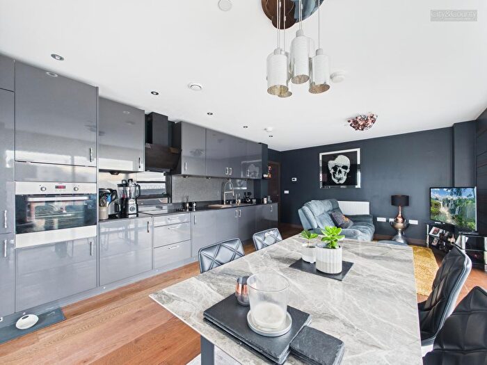 2 Bedroom Apartment For Sale In East Station Road, Fletton Quays, Peterborough, PE2