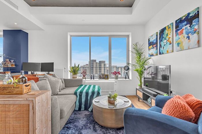 1 Bedroom Flat For Sale In Serapis House, Goodluck Hope, London, E14