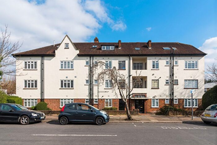 2 Bedroom Flat To Rent In Brentwood Lodge, Holmdale Gardens, Hendon, NW4