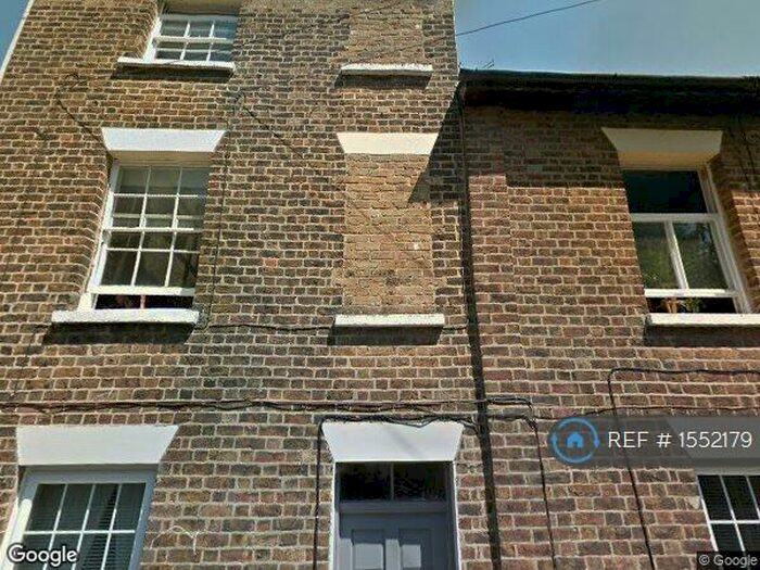 2 Bedroom Maisonette To Rent In Church Street, Bishop's Stortford, CM23