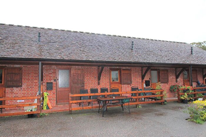 1 Bedroom Cottage To Rent In Lucks Hill, West Malling, ME19