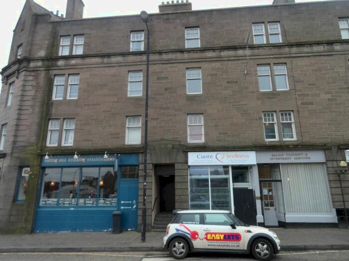 2 Bedroom Flat To Rent In West Port, Dundee, DD1