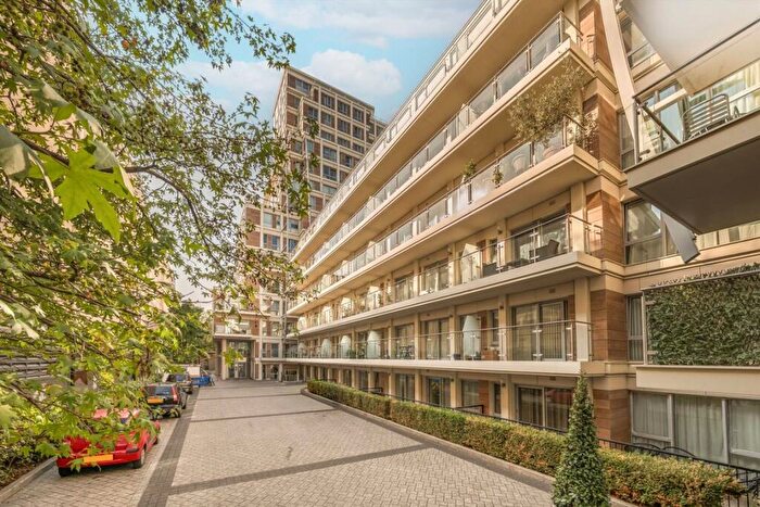 2 Bedroom Flat To Rent In Henry Macaulay Avenue, Kingston Upon Thames, KT2